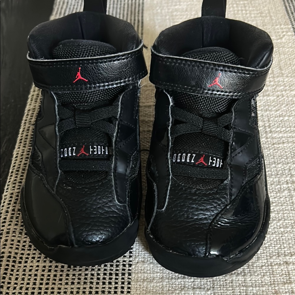 Jordan Black Sneakers with Monochromatic Design